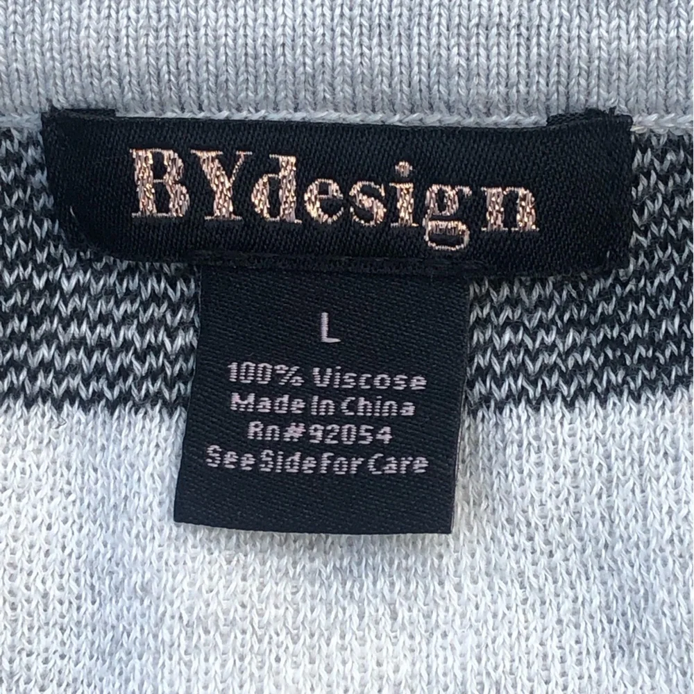 Heart Sweater in Gray, Black, White, by  BYdesign. Woman’s Large - Picture 2 of 8